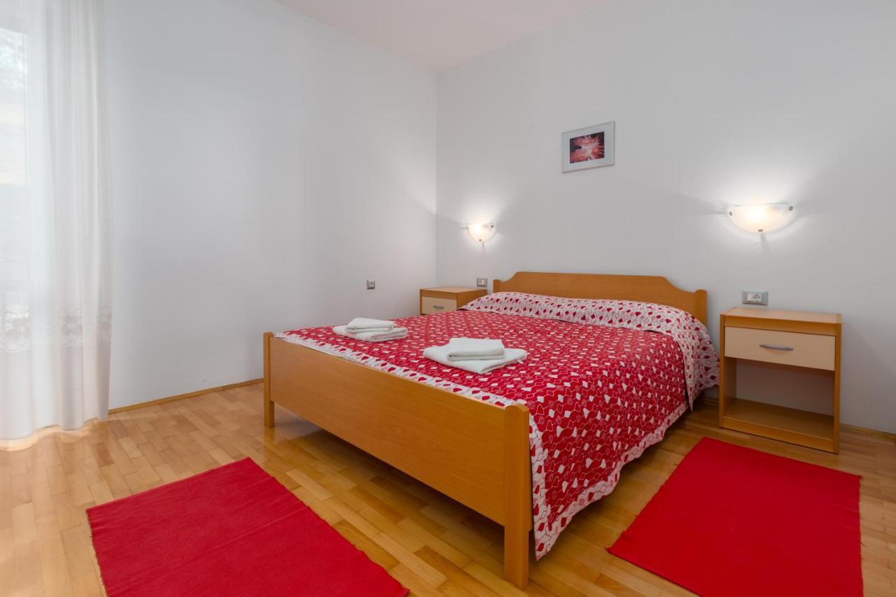 Apartments Maria Пореч Экстерьер фото