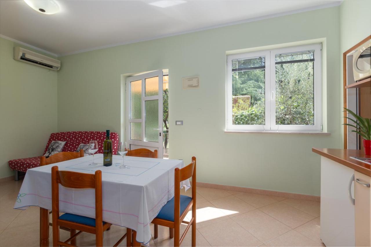 Apartments Maria Пореч Экстерьер фото