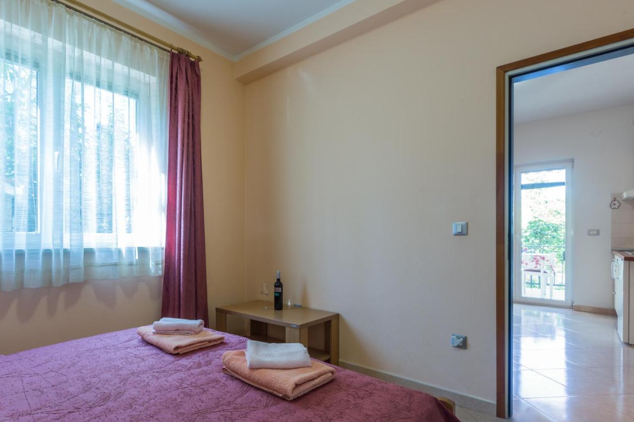 Apartments Maria Пореч Экстерьер фото