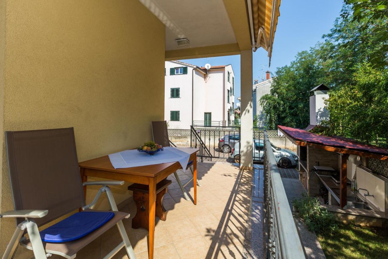Apartments Maria Пореч Экстерьер фото